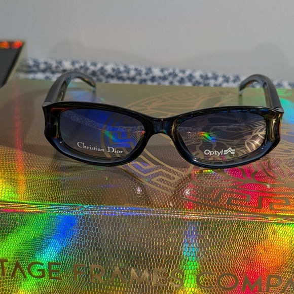 Christian Dior Sunglasses - Picture 7 of 13